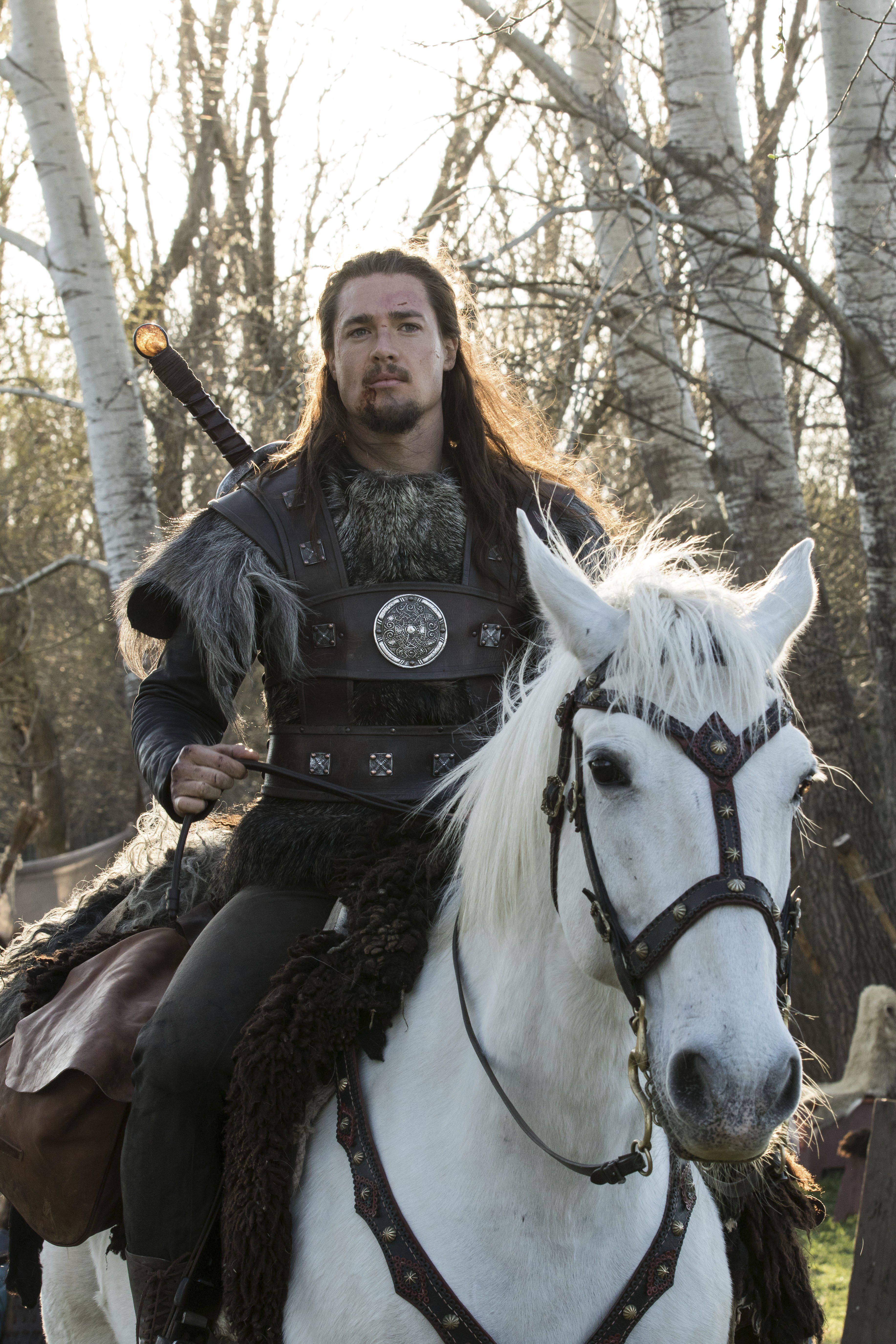 knight celt man on horseUhtred of Bebbanburg - Alexander Dreymon in The Last Kingdom, set in the late 9th century (TV series 2015)_